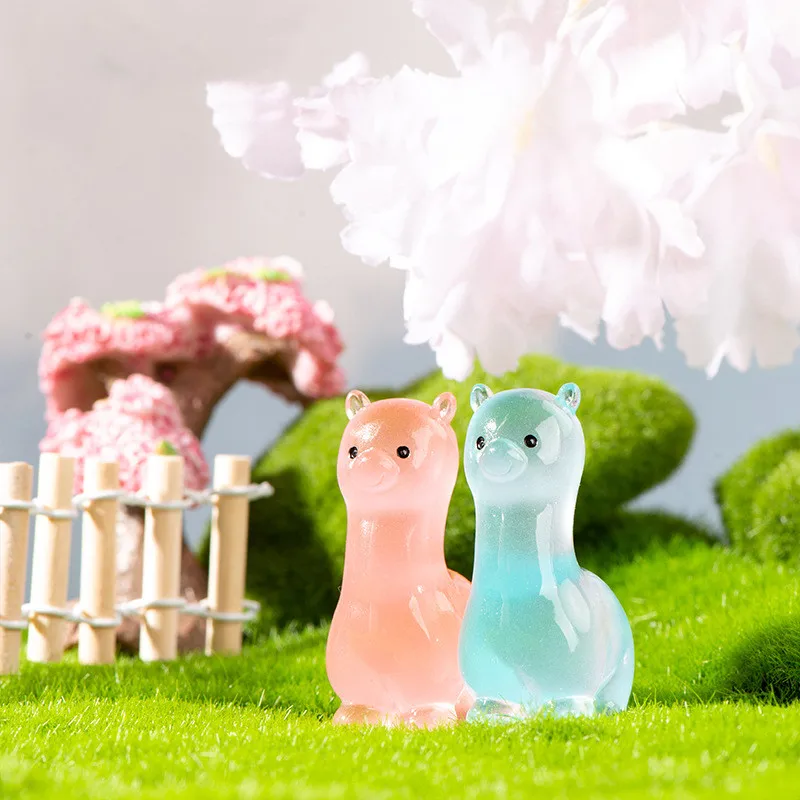 2PCS Mini Alpacas Glow At Dark Fairy Garden Decoration Luminous Alpaca Figurines Miniature Desk Ornaments Kawaii Home Decor