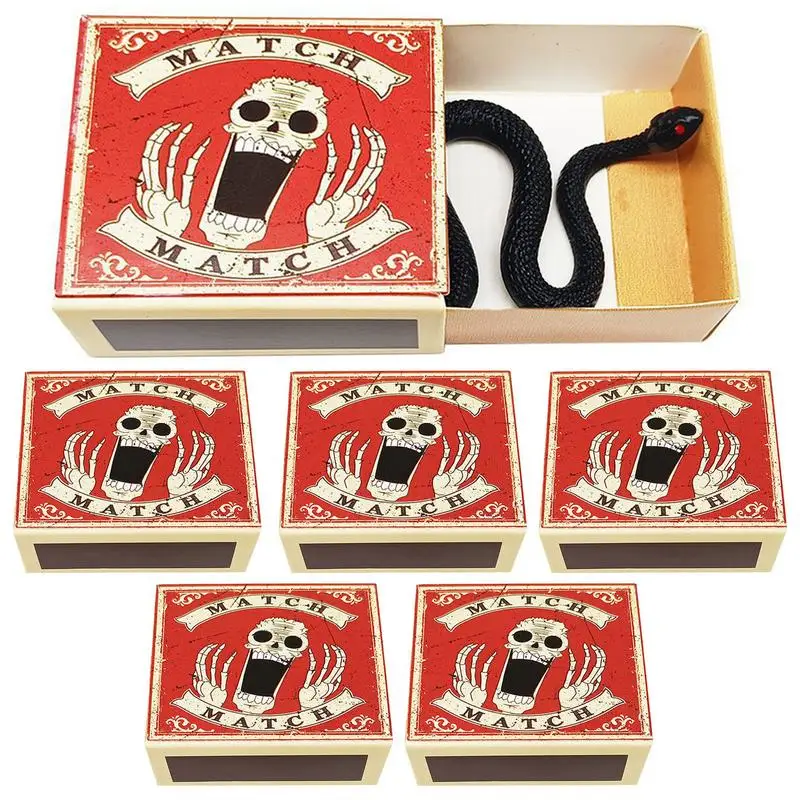 Funny Spider Scared Box Funny Surprise Horror Box Toy Small and Portable Spider Trick Box for Halloween Friends Parties April