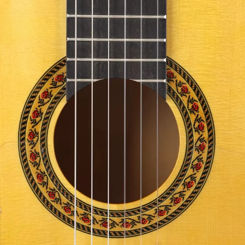 39-Inch Classical Guitar Glossy Finish Spruce Top Beginner Classical Guitar