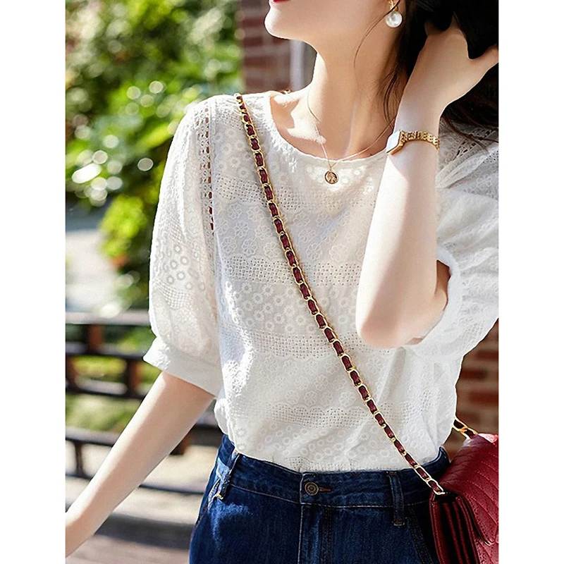 Fashion O-Neck Solid Color Embroidery Hollow Out Blouses Female Clothing 2024 Summer New Loose All-match Tops Sweet Shirts
