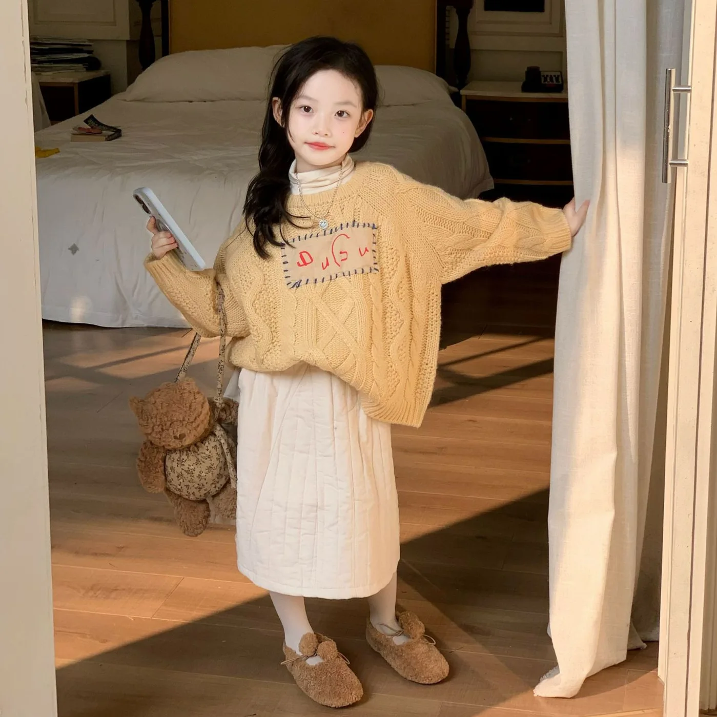 

Girls Sweater 2025 Winter Korean Edition Thick Loose Knitted Sweater Long Sleeve High Collar Bottom Set Warm and Casual