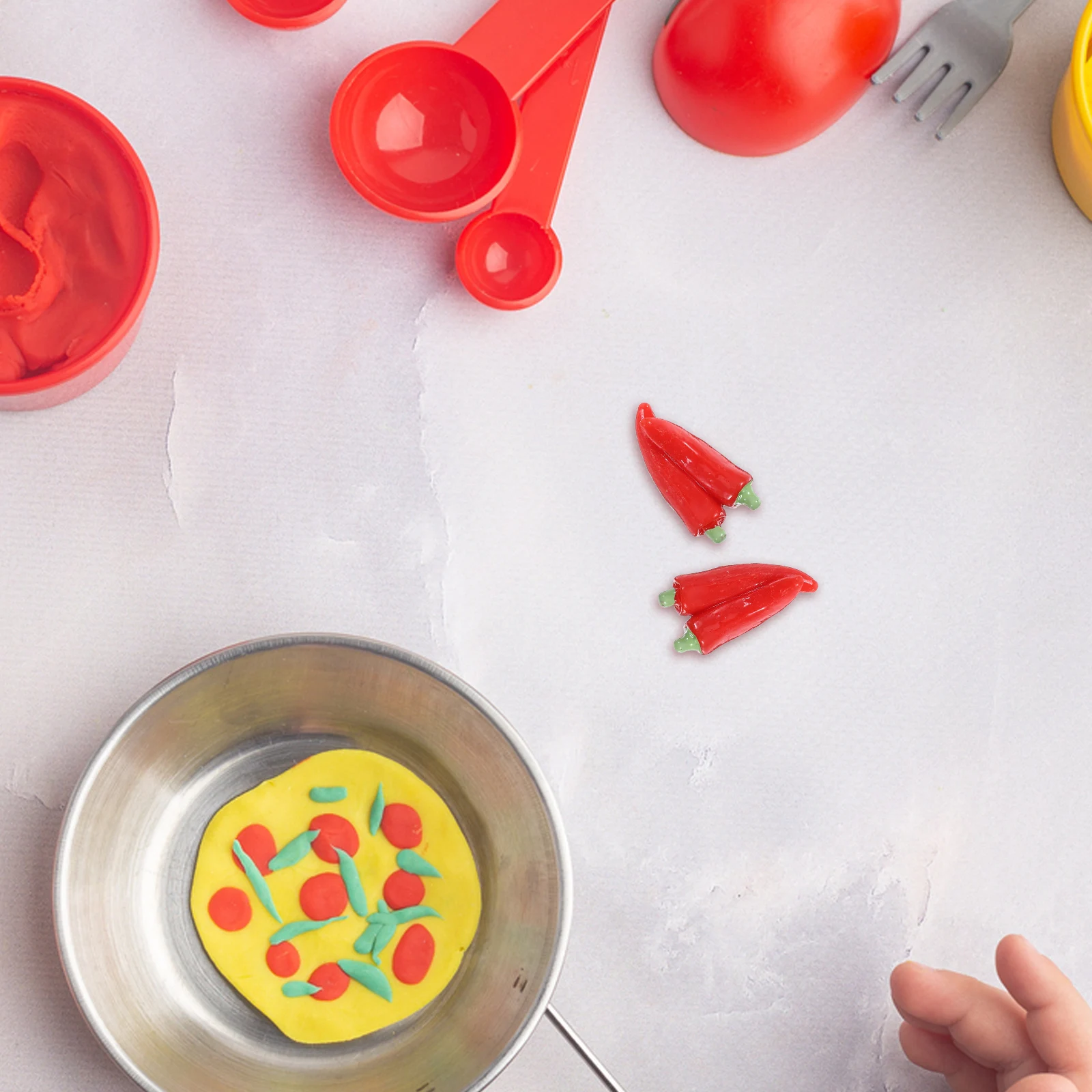 

10Pcs Simulation Artificial Lifelike Mini Chili Pepper Decor Small Kitchen Vegetable Ornament Prop Mini Chili Veggie Figurine