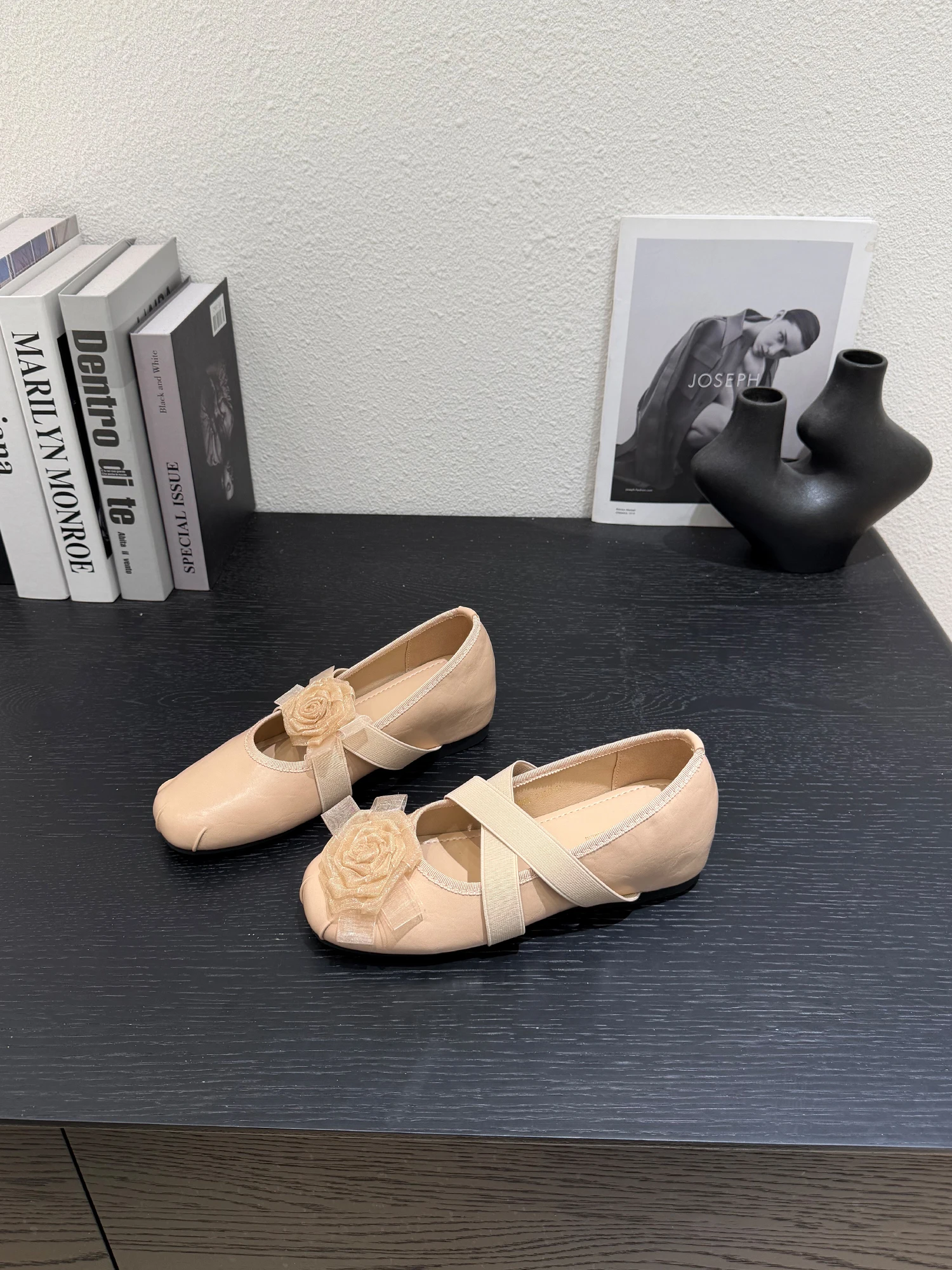 chaussures-mary-jane-en-cuir-nude-tendance-legeres-style-printemps-ete-a-enfiler-avec-dentelle-florale-ballerines-pour-femmes