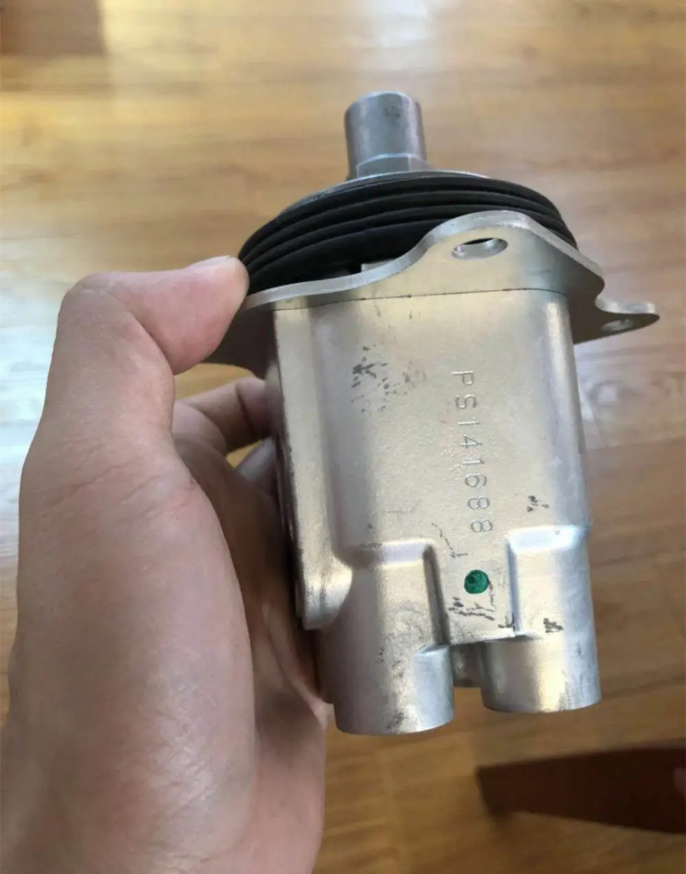 PC200-8 PC300-8 PPC Valve 702-16-03910 702-16-03530 Pilot Valve