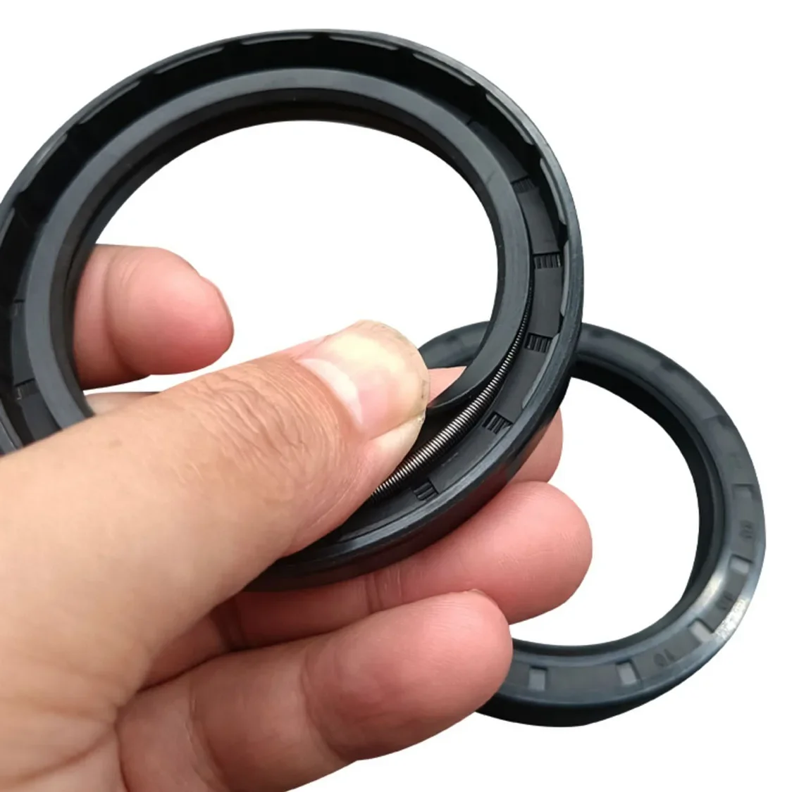 1Pcs Black ID 31/32mm TC/FB/TG4 Skeleton Oil Seal Rings NBR Double Lip Seal Gasket For Rotation Shaft