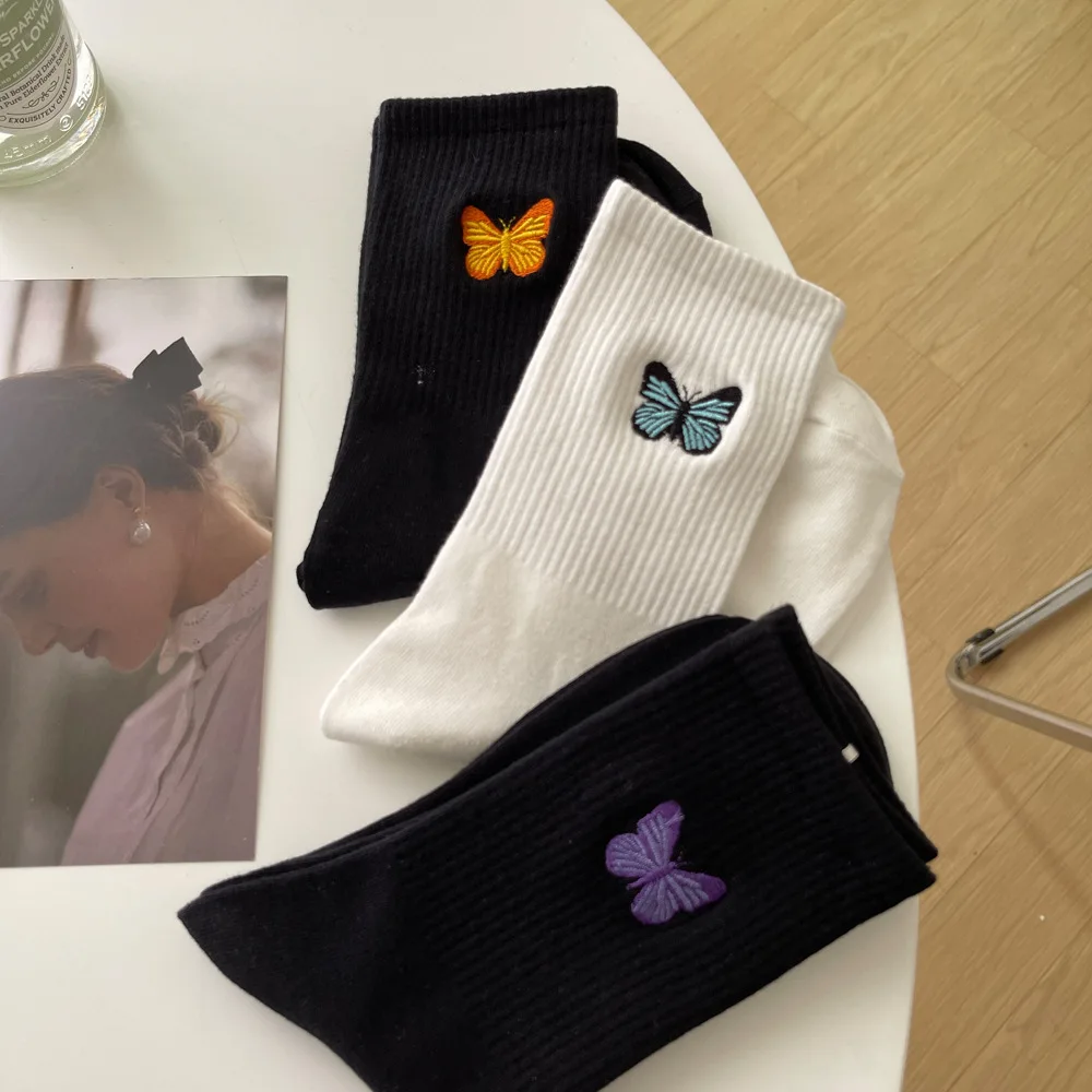 New Butterfly Socks Women Streetwear Harajuku Crew Kawaii Stripe Fashion Ankle Funny Cotton Embroidered Expression