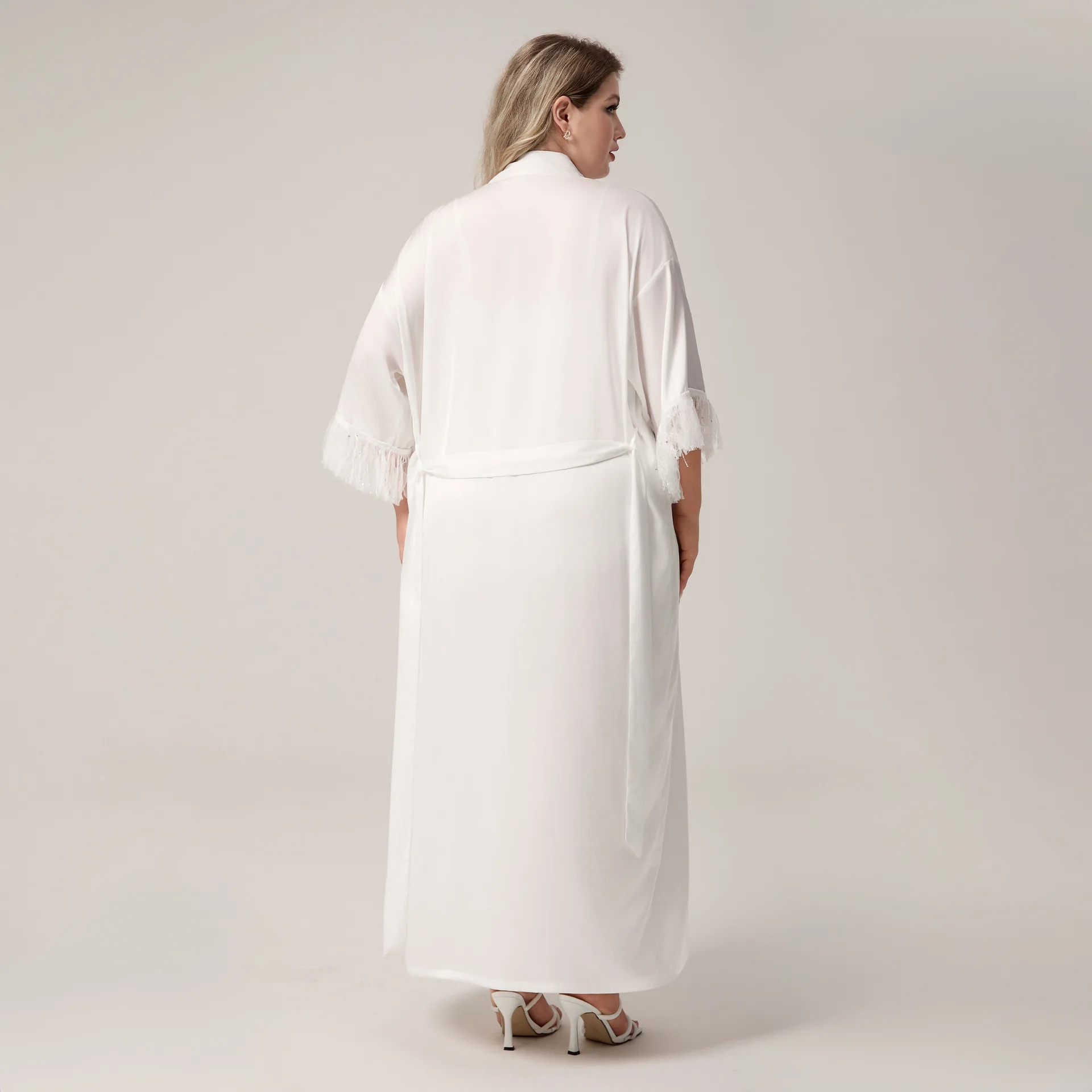 2026 New Plus Size Ladies' Satin Chiffon Robe Loose-Fitting Feather Print Spring/Summer Long Nightdress Loungewear Bathrobe