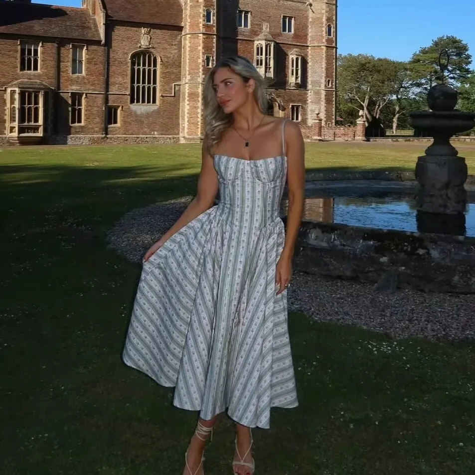 Suninbox สีเขียวลายดอกไม้พิมพ์สปาเก็ตตี้เซ็กซี่ชุดผู้หญิง A-Line Midi วันหยุดปาร์ตี้ฤดูร้อน Robe