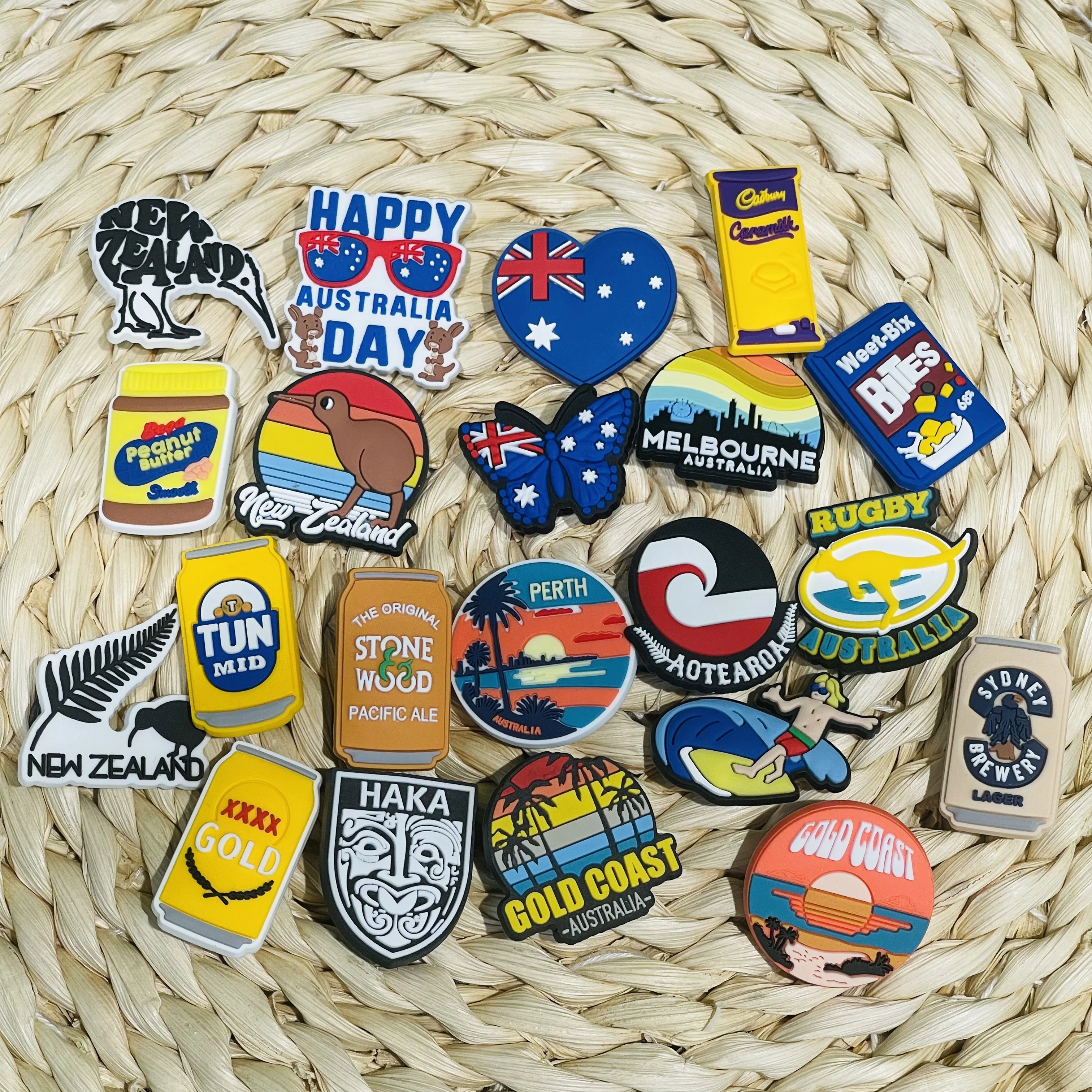 1-21pcs Australia New Zealand Gold Coast Kangaroo Rugby Peanut Butter PVC Shoe Charms Wristbands Garden Shoes Button Decoration