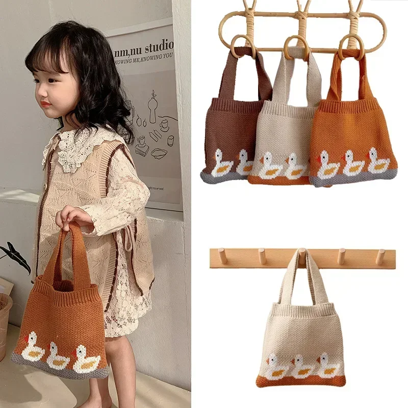 Kids Handbags for Girls Cartoon Duck Knitted Small Bag Autumn Winter Children Bags Portable Handbag Coin Snacks Storage Bag Case