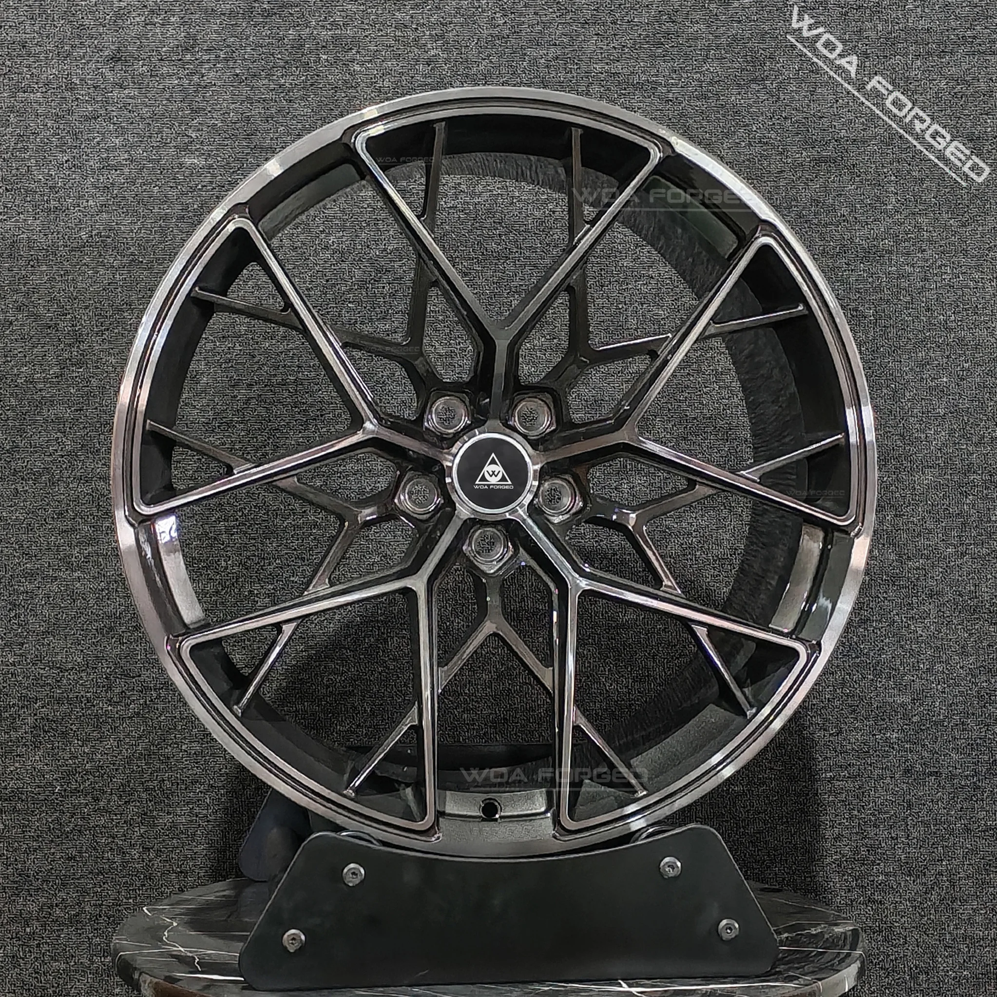 6061T6カスタムFF10マルチスポークスポーツカーホイール軽量鍛造アルミニウム5x114.3 PCD 35mm/40mm ET乗用車用新品