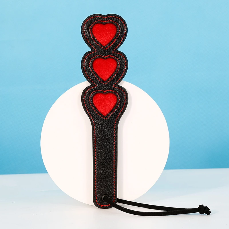 Paleta de cuero corta con corazón rojo, 24cm, para montar en bicicleta, látigos Flogger, púas, paleta de azotes, Slapper, látigos de salvia