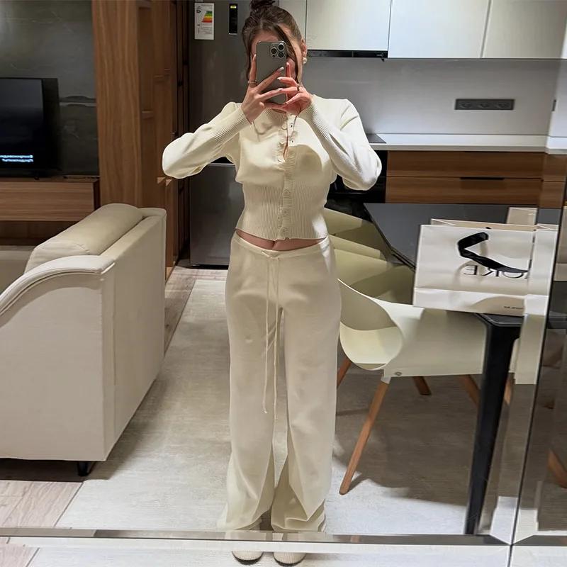 

2025 Autumn Winter New Beige Round Neck Crop Long Sleeve Top High Waist Straight Leg Pants Casual Two Piece Set Women Outfit