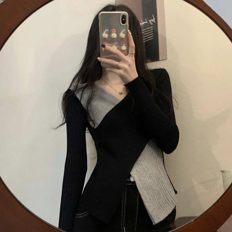 2025 Autumn New V-neck Cross-knitted Bottoming Sweater Women's Sweater Design Slim Short Top