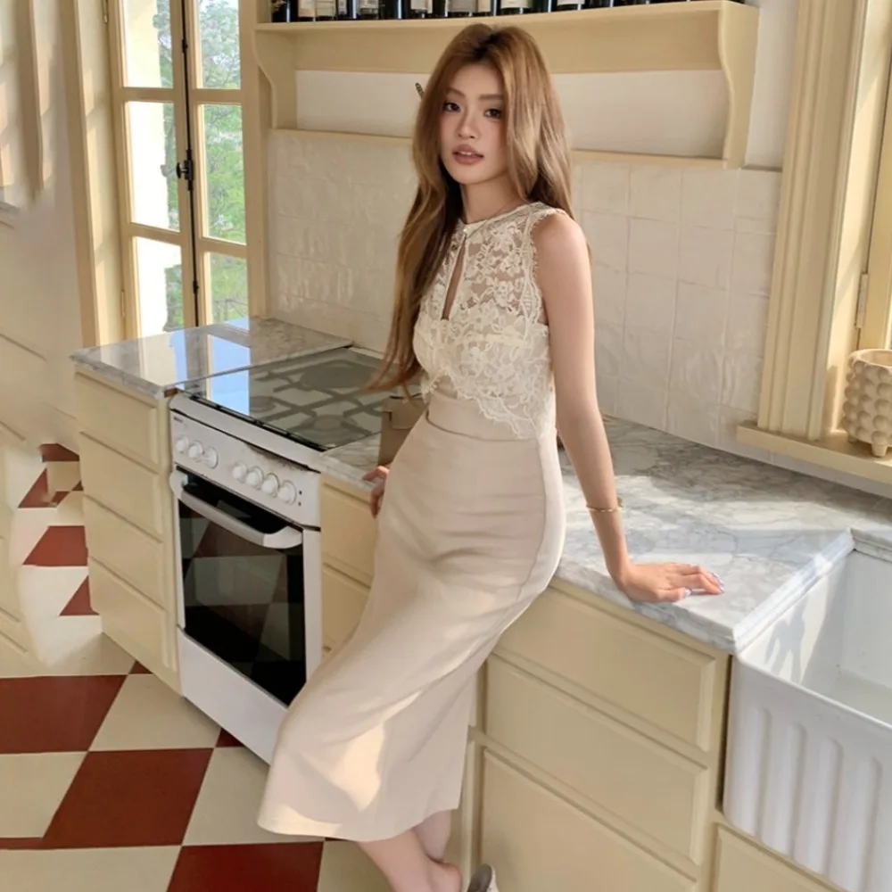 

Летнее облегающее платье 2025 с кружевными вставками и вырезами, без рукавов, с завышенной талией, из эластичного полиуретанового волокна, с круглым вырезом горловины