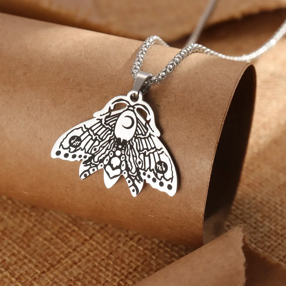 

2026 Trend Retro Moon Moth Pendant Charm Women's Necklace New Fashion Hip Hop Punk Stainless Steel Jewelry Accessories Rock Gift