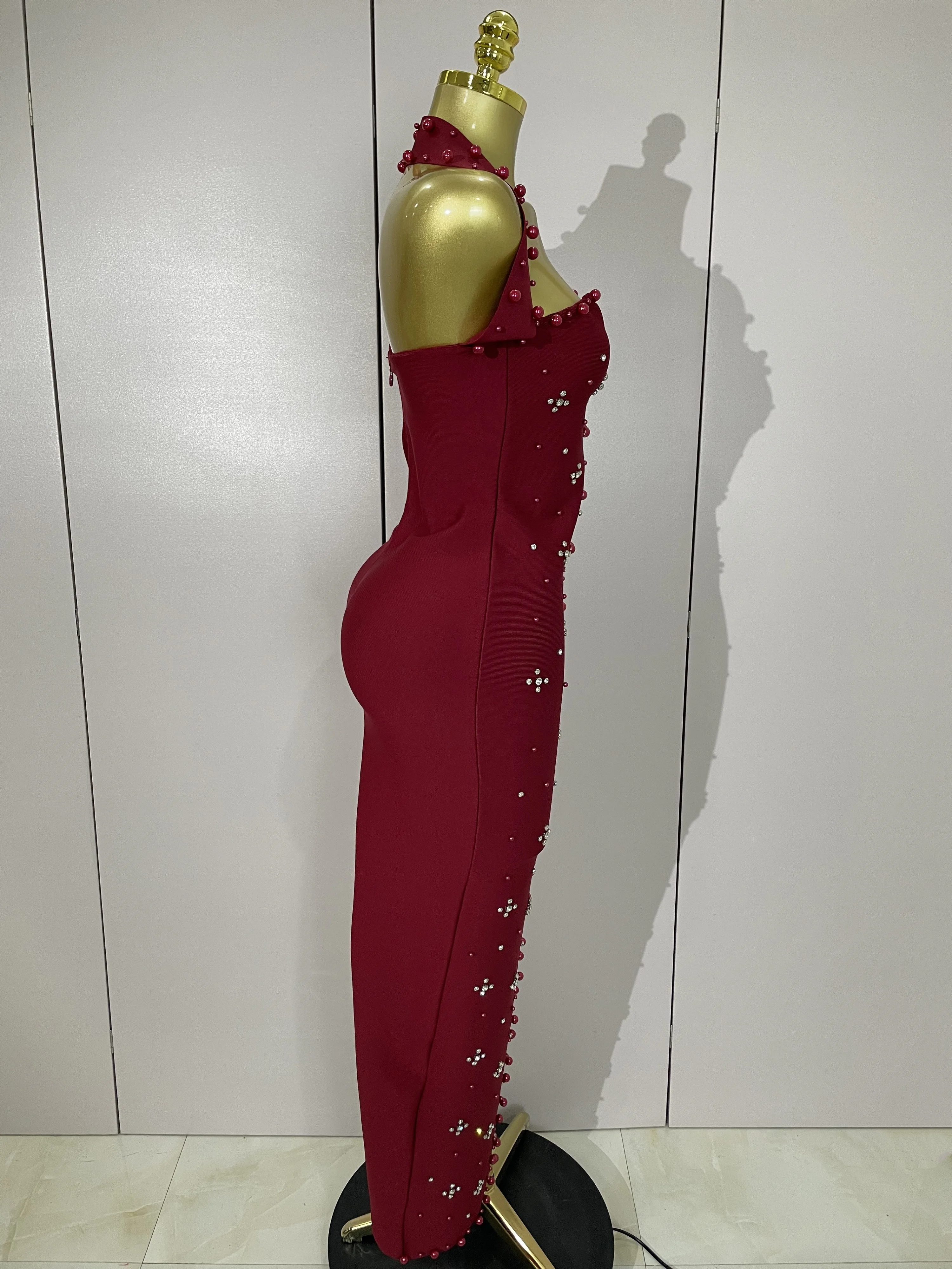 2025 Vrouwen Sparkly Strass Parel Mouwloze Bodycon Bandage Lange Jurk Avond Club Party Elegante Luxe Verjaardag Jurken