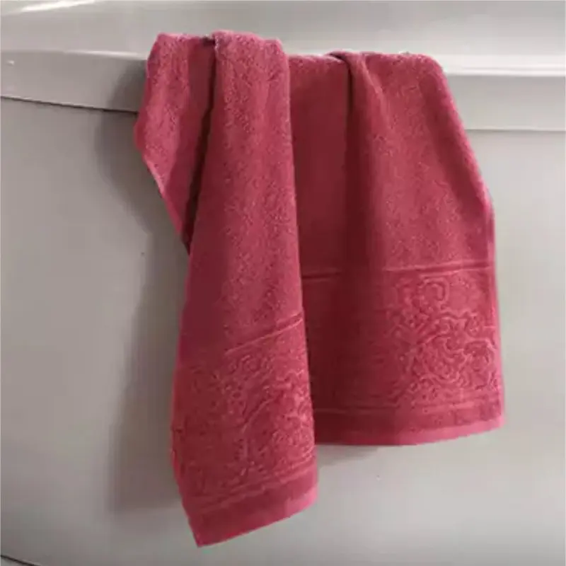 Döhler Jacquard Confort Felpudo Face Towel 500 g/m²-Raspberry Arabescos