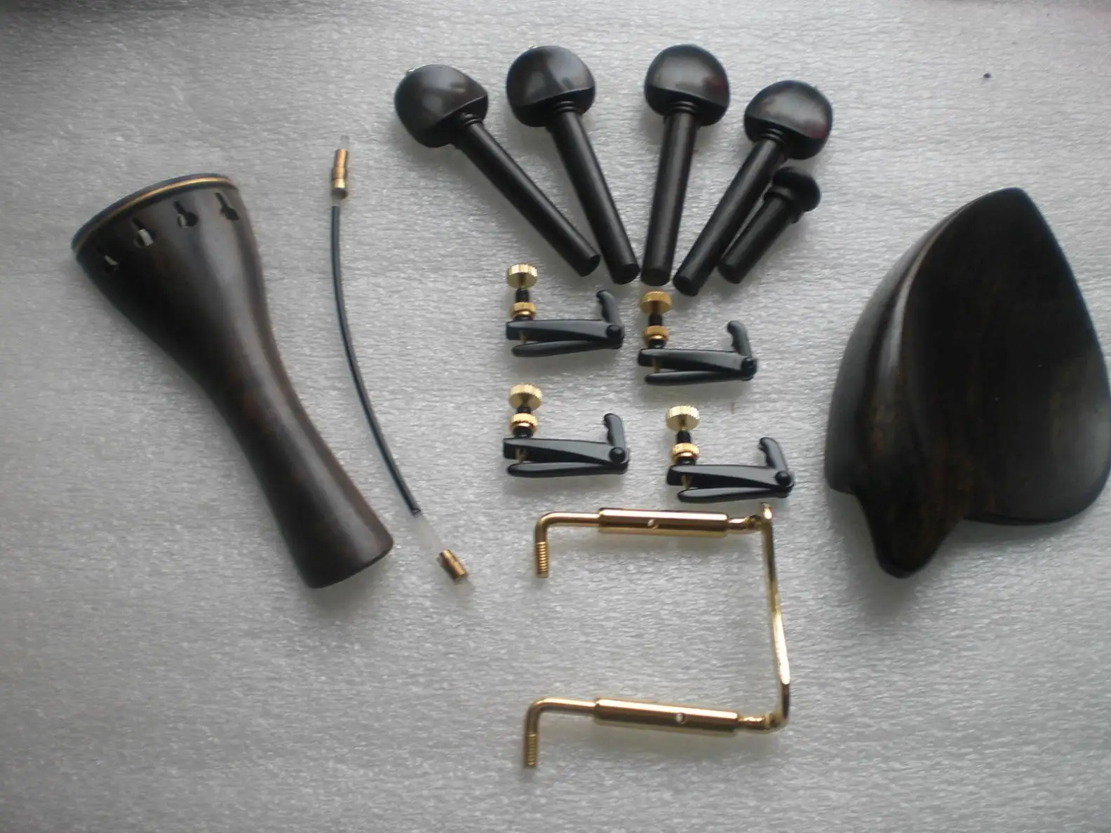 1 Set Ebony Violin Parts 4/4 with Fine Tuners Chin Rest Clamp and Nylon Tail Gut