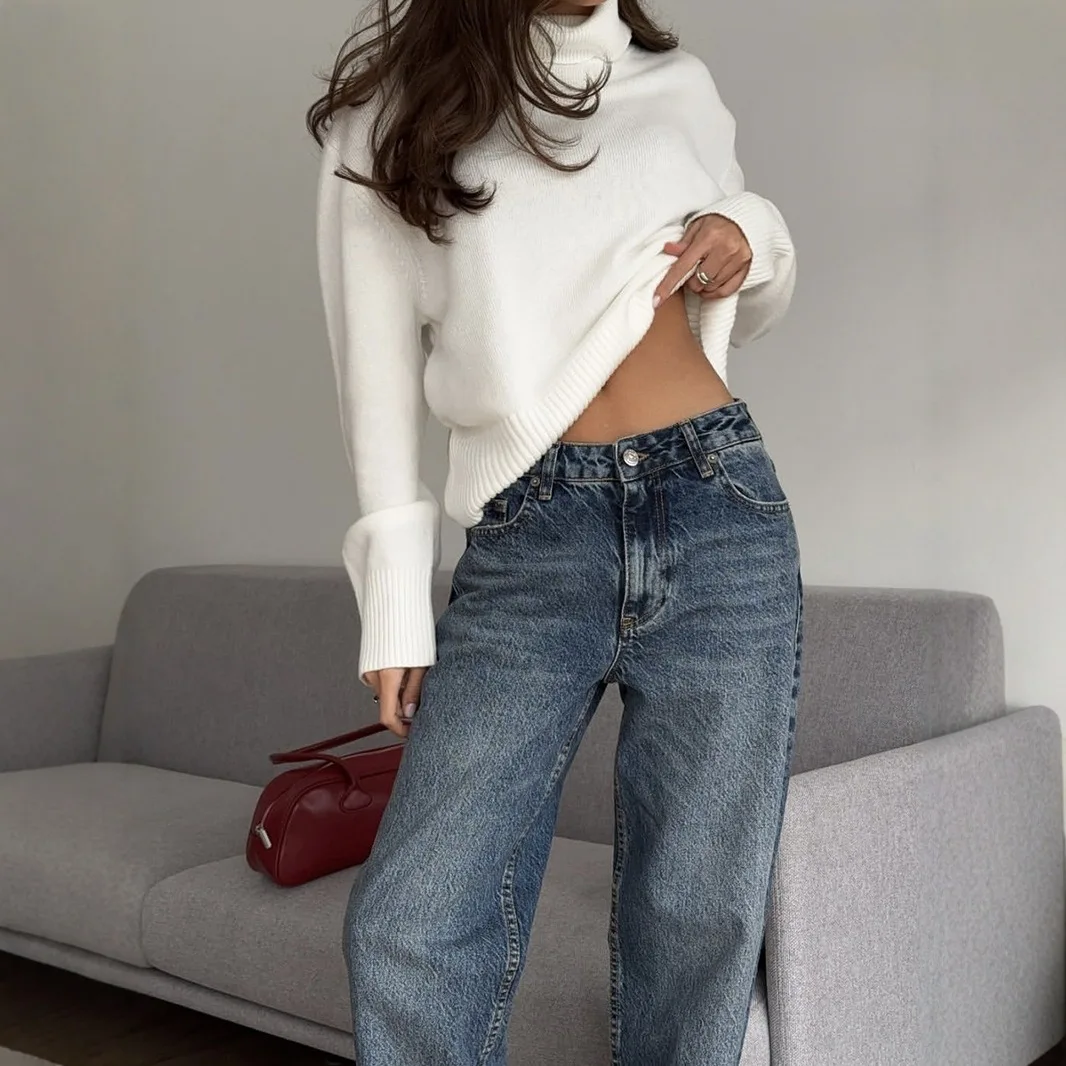 

Women's Loose Casual Knitted Sweater Thiened Long Sve High Collar ort Sle Color Autumn Faion 2025