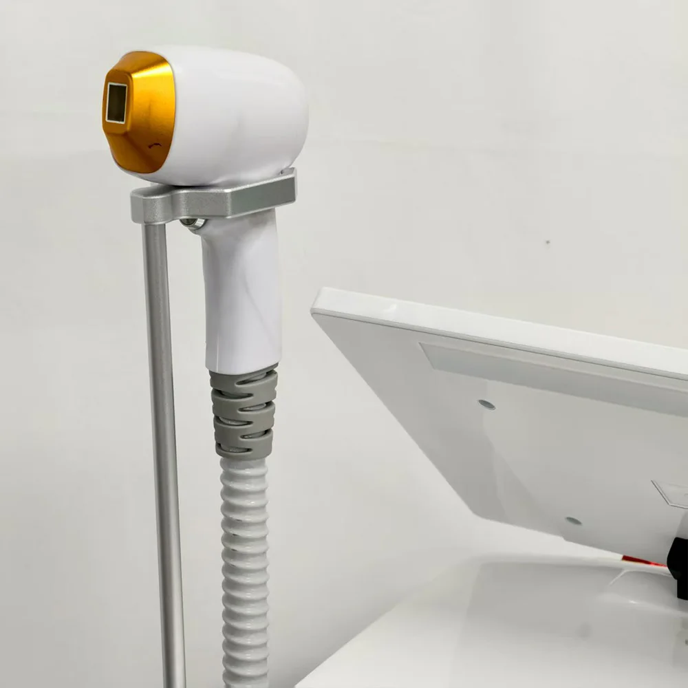 

808nm Diode Laser Hair Removal Machine Triple Wavelength 755 808 1064 Permanent Hair Reduction Ice Cooling System