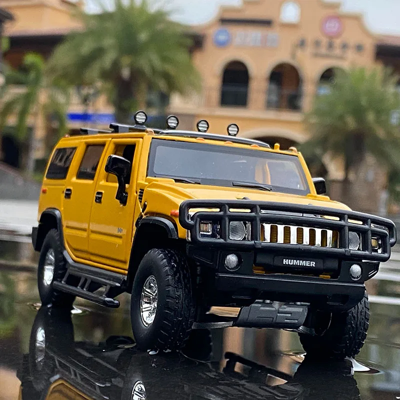 1:32 HUMMER H2 Alloy Car Model Diecasts & Toy Metal Off-road Vehicles Car Model Simulation Sound Light Collection Toys Gift