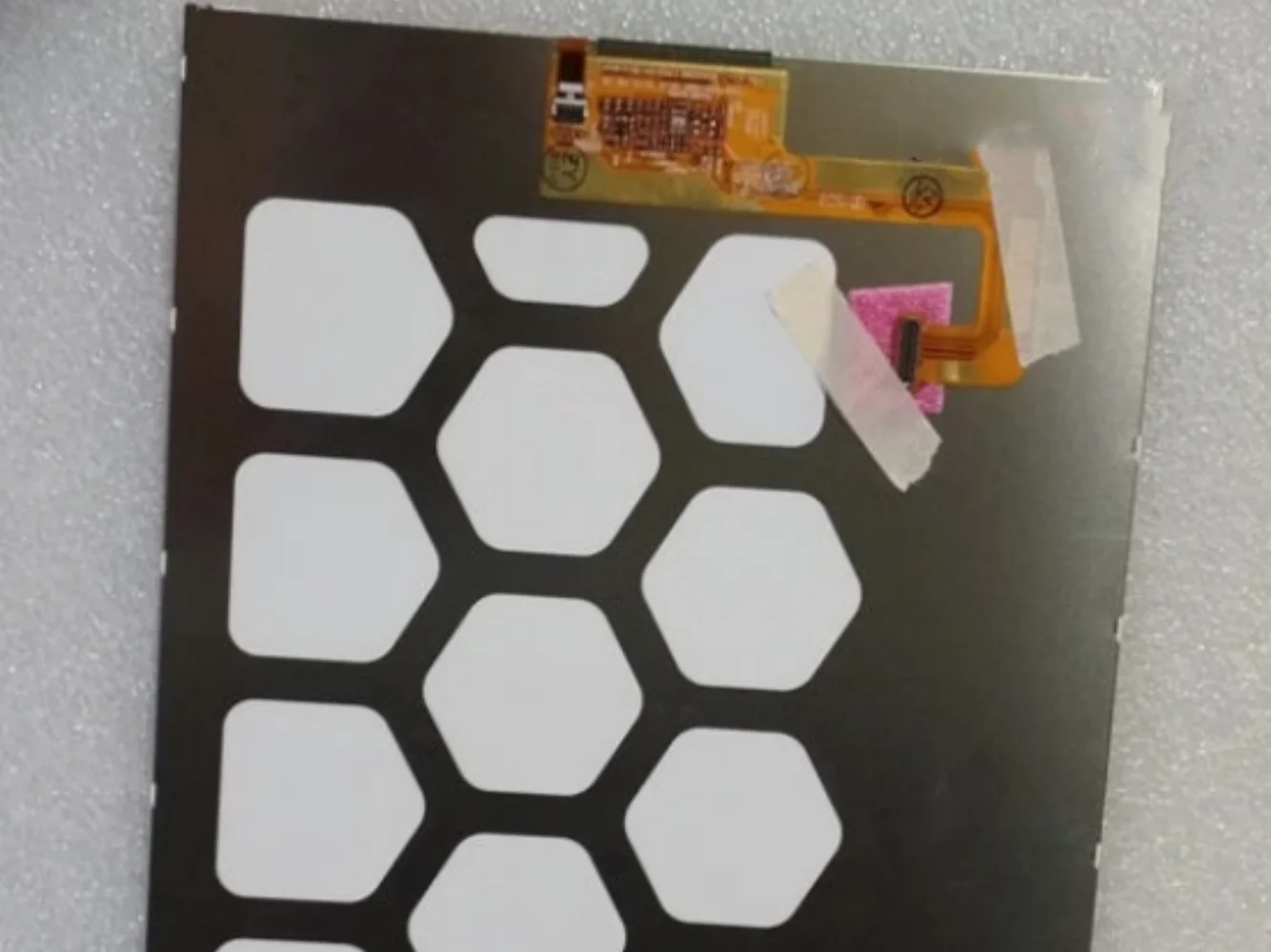 

SM-T555 LCD screen displays