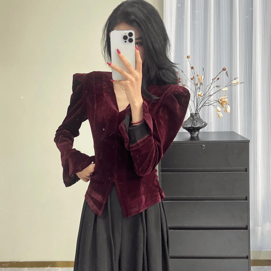 

Retro Velvet Women's irt Slit Waist Cinched Bell Sve Faionable Agel Korean Sle Long Sve V-Ne Regular Fit