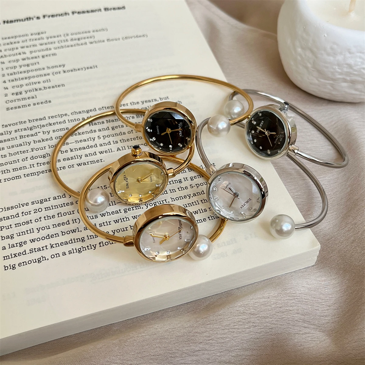 Exquisite niche new pearl small disc watch women's different design white watch