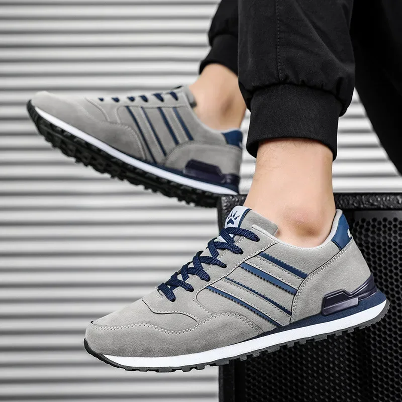 Brand Sneakers Men Outdoor Running Shoes High Quality Lace-Up Men Casual Shoes Fashion Comfortable Walking Shoes Tenis Hombres
