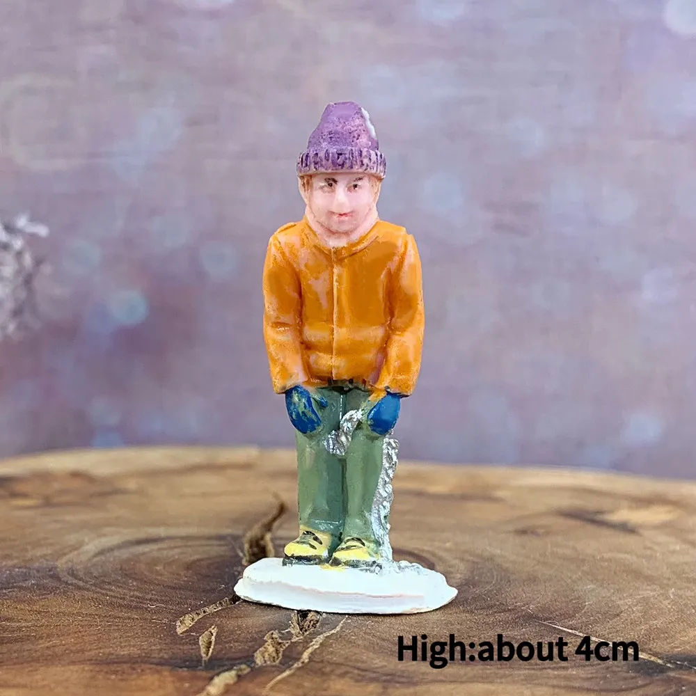 HO 1:87 Winter Resin Mini Figures, Hand Painted Christmas Snow Scene Model People, Train Diorama Decor Collectible Gift