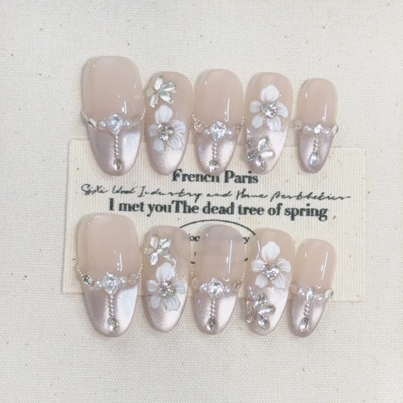 

10Pcs Short Almond Cat Eye Nail Tip French Finished with Flower Butterfly Rhinestone Designs Wearable Manicure Fashion for Women