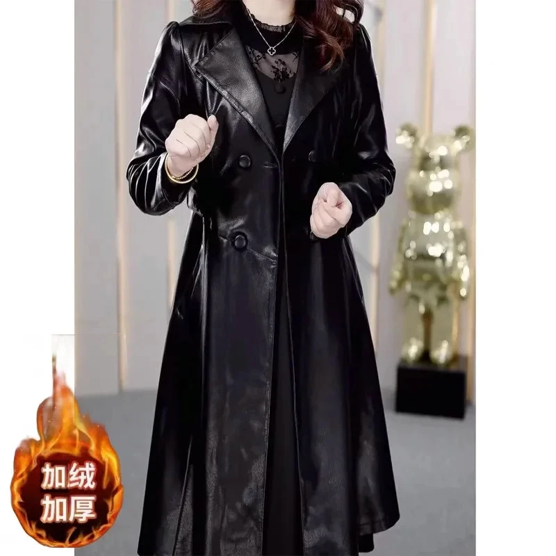 Chaqueta de cuero negro para mujer, gabardina de cuero cálido de terciopelo, abrigo largo de PU con temperamento, moda femenina, otoño e invierno, 4XL