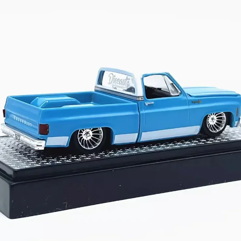 Die cast 1:64 Scale 1973 Series Cheyenne Pickup K5Blazer modified   CheyenneSuper4*4  alloy car model 1973 pickup meeting