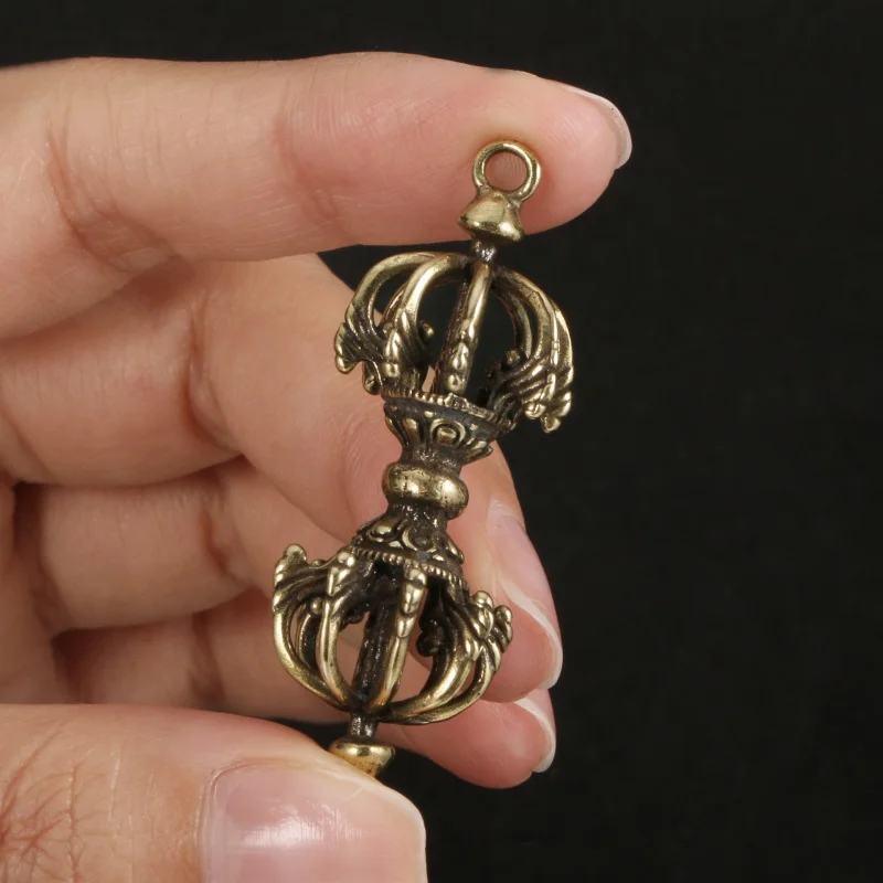 

Tibetan Buddhism antique bronze mini Vajra pestle hanging decoration tantric ritual tools keychains retro handicrafts