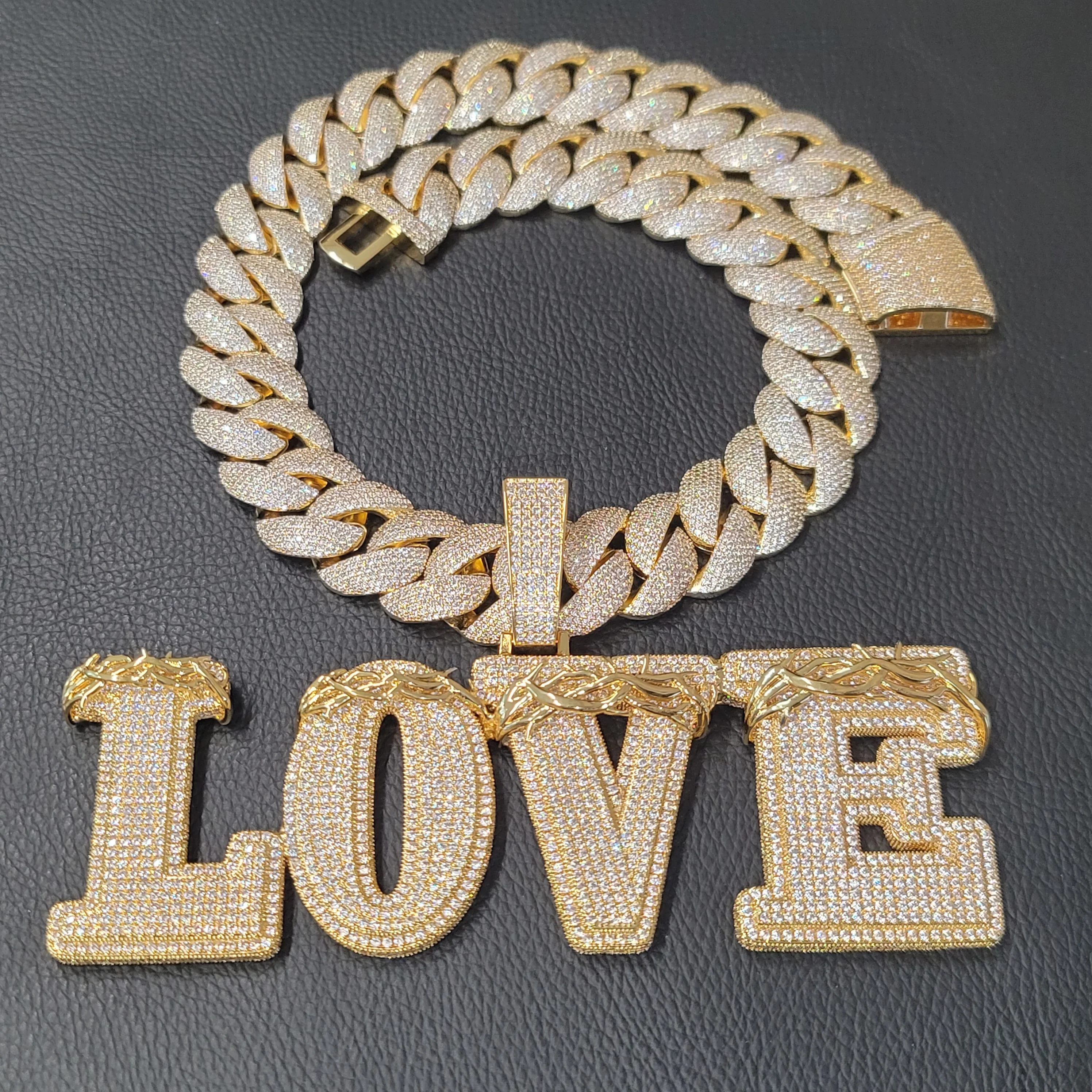 Custom Big Letter Pendant With 24MM Cuban Chain Personalized Thorns Spikes Font Jewelry Hip Hop Necklace Rap Rock Accessories