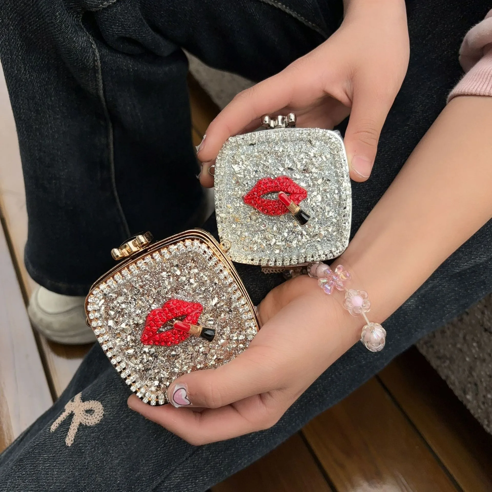 Luxury Mini Diamond Inlay Flap Shape Crystal Clutch Purse Stones Evening Wedding Party Shoulder Bags Red Lip Rhinestone Handbags