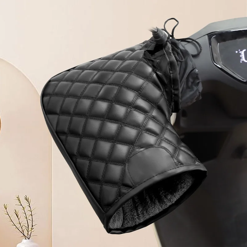 

Electric Motorcycle Scooter Handle Cover Gloves - Winter Warm Thick Cotton, Waterproof Windproof, Essential for Cold Riding