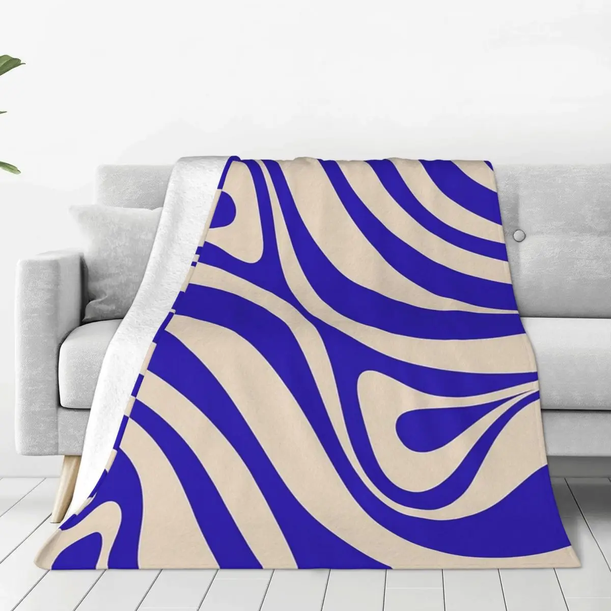 New Groove Swirl Pattern In Cobalt Blue And Beige Blanket Flannel Sofa Throw Blankets For Couch Bedding Throws Bedspread Quilt