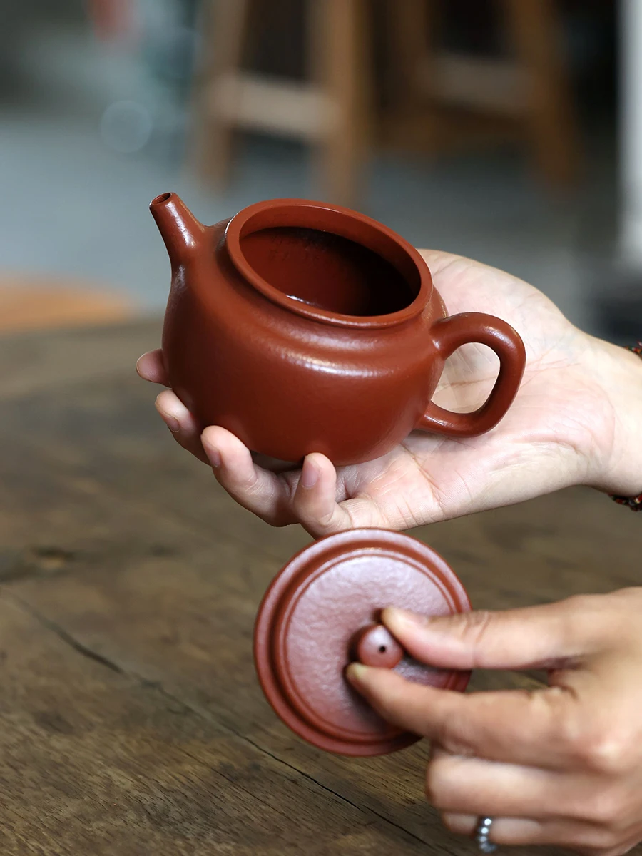 Yixing Raw Ore Handmade Yixing Clay Teapot Coarse Sand Wrinkled Skin Cinnabar Sand Dezhong Teapot 300ml