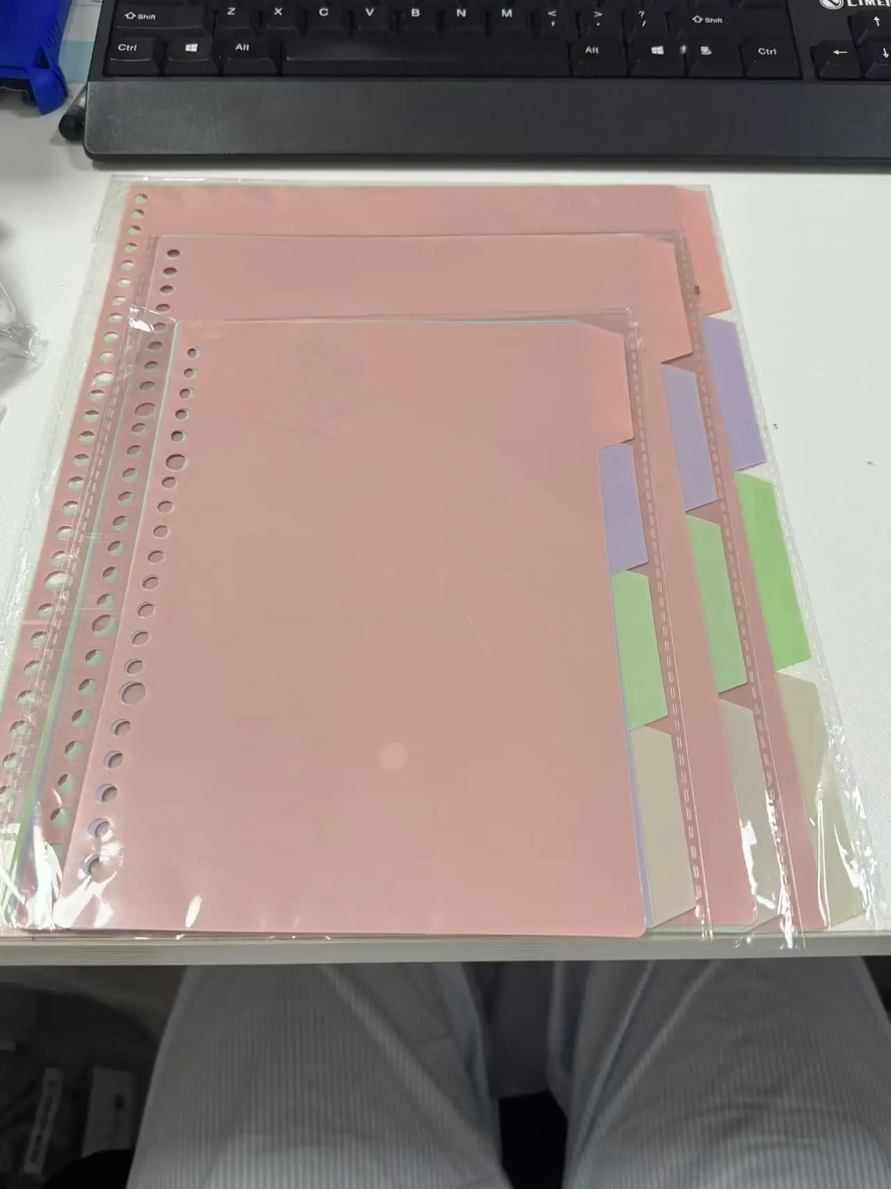 

1 комплект, 4 шт., A4/B5/A5, полипропиленовые пластиковые переплетные разделители, листы, 30 отверстий, разделитель вкладок для ноутбука, прямоугольник, разные цвета