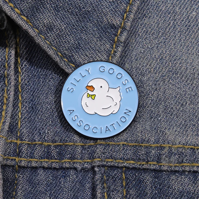 Silly Goose Association Enamel Pin Cute White Duck Brooch Funny Round Lapel Badge Animal Jewelry Gift For Backpack Clothing