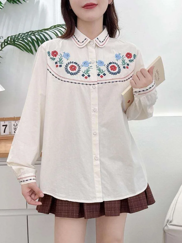 Japanische Süße Mori Mädchen Floral Stickerei Baumwolle Shirts Frauen Frühling Drehen Unten Kragen Langarm Casual Lose Bluse Tops