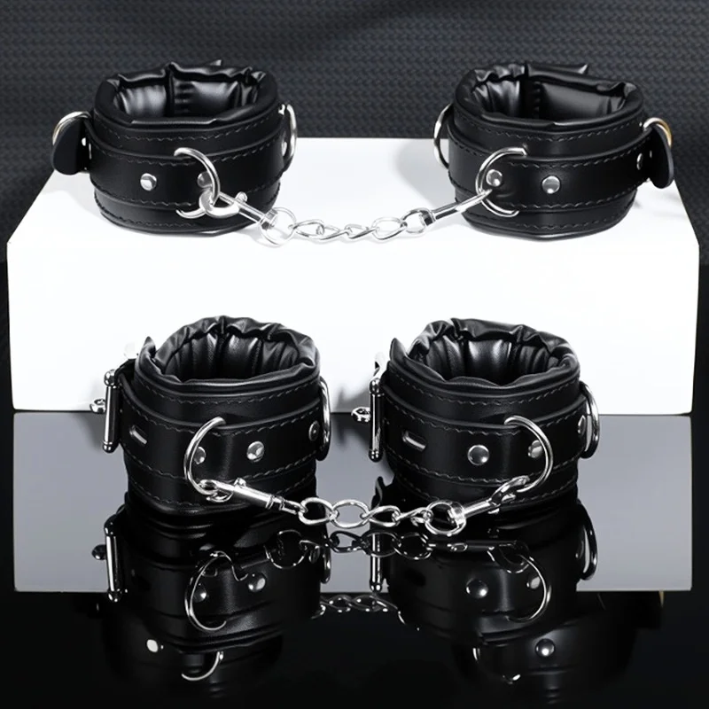 لعبة رومانسية أصفاد إسفنجية SM المساعدة الجنسية الجلود ملزمة الدعائم أصفاد منتجات الكبار