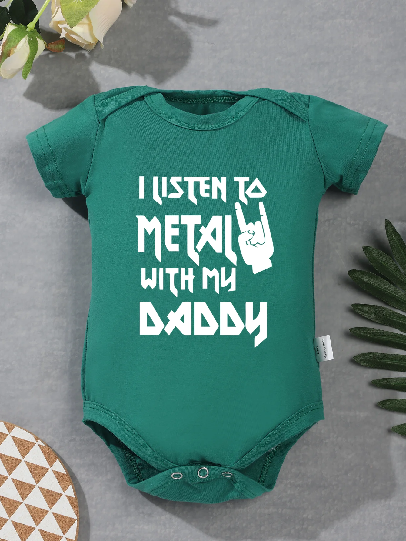 I Listen To Metal with My Daddy Print 0-24M Jumpsuit Baby Boy Girl Clothes Cool Toddler Romper Infant Newborn Bodysuit New Style