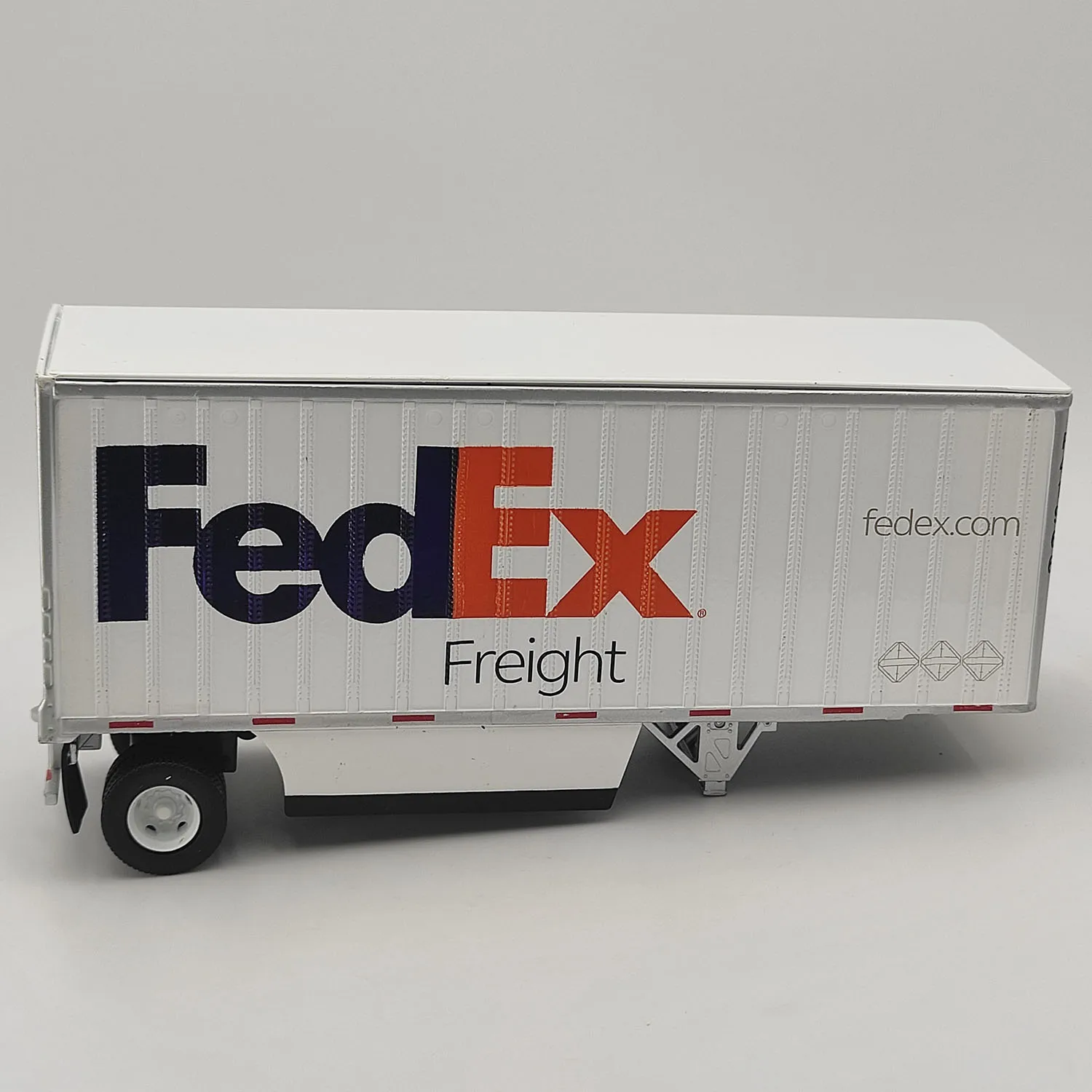 Diecast DM 1/50 Scale Fedex Express Container Unsupported Foot Alloy  Car Model Collectible Toy Gift Souvenir Display Ornament