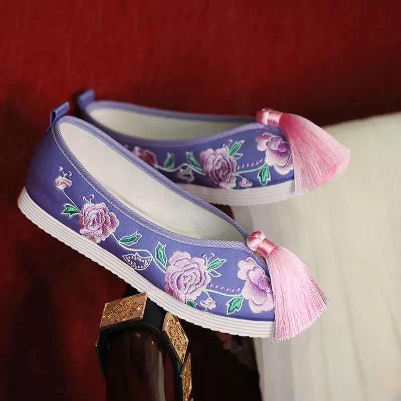 Quaste Schuhe alte Peking Stoff Schuhe Hanfu Schuhe Sehnens ohlen alten Stil Pfingstrose Stickerei Schuhe bestickte Kleidung Schuhe