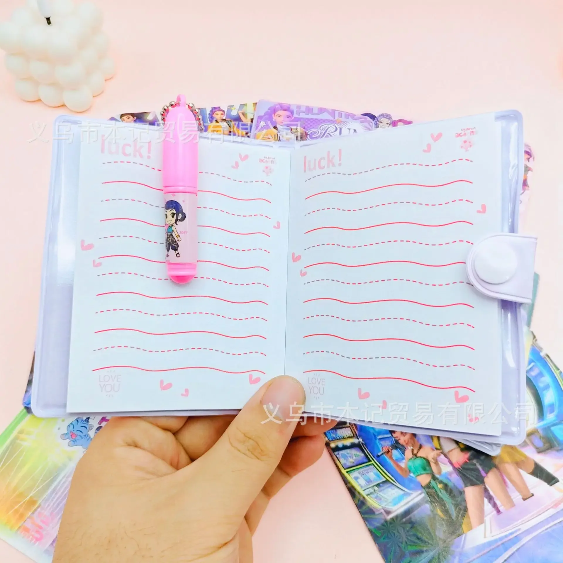 مجموعة دفتر Kpop Demon Hunters الجديدة مع قلم، مجلة مخطط الجيب من جلد البولي يوريثان، هدية قرطاسية لطيفة لمحبي الطلاب