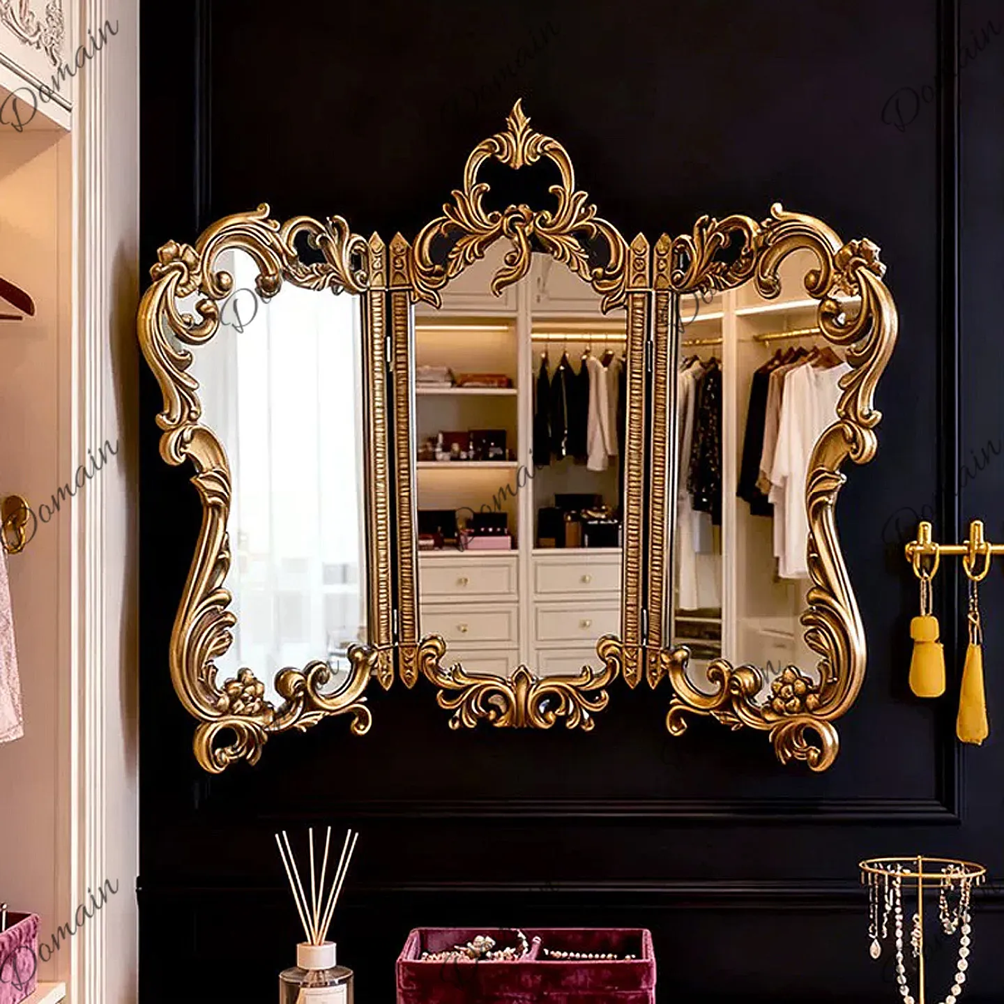 French retro makeup mirror European carved three-fold vanity mirror desktop special-shaped decorative three-sided mirror