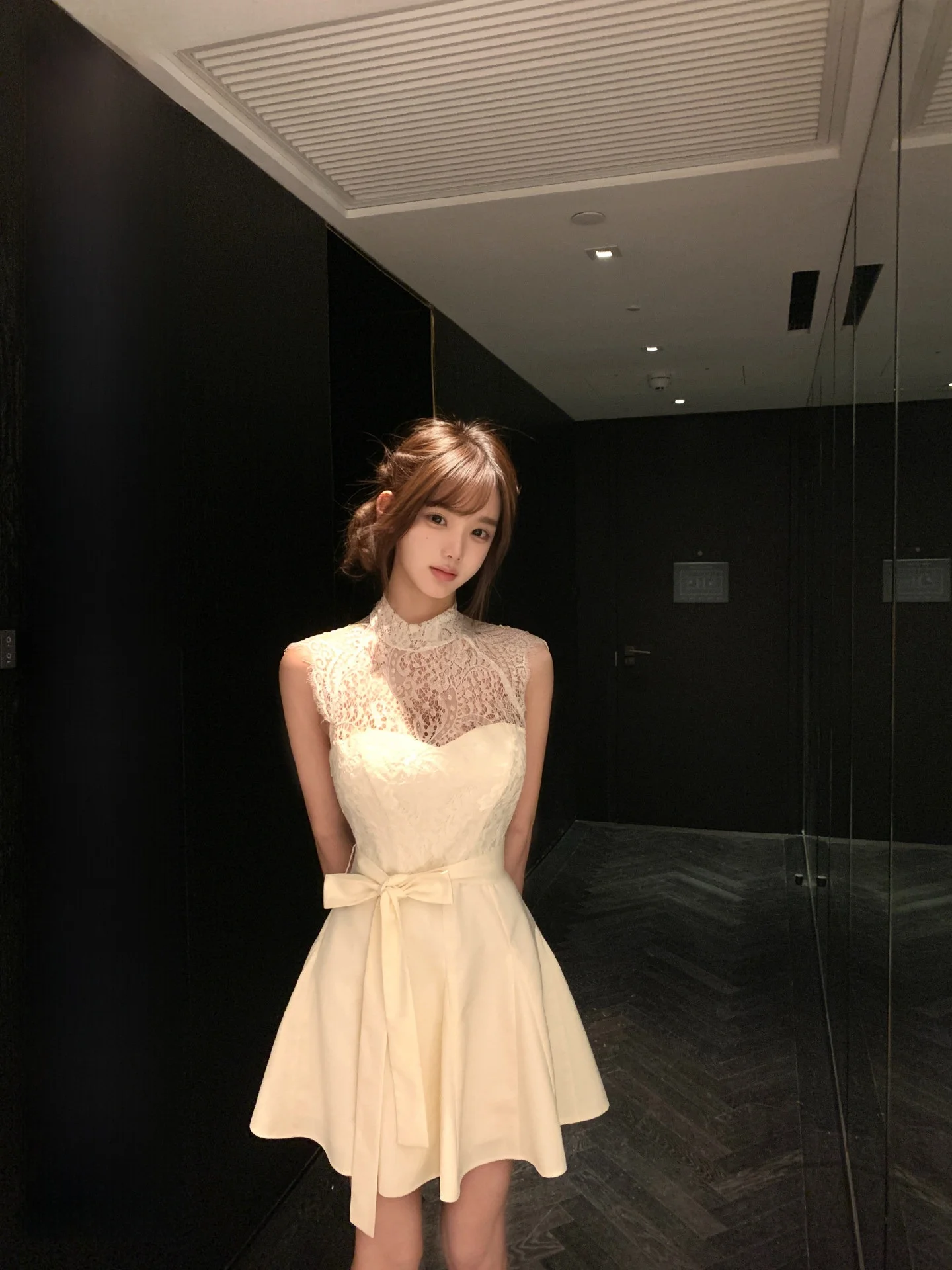 

OKMAOP White Lace Splice Svel Dr Women's Spring Ele Miss Rich Pure Desire A-Line Skirt High Collar Ba Zipper